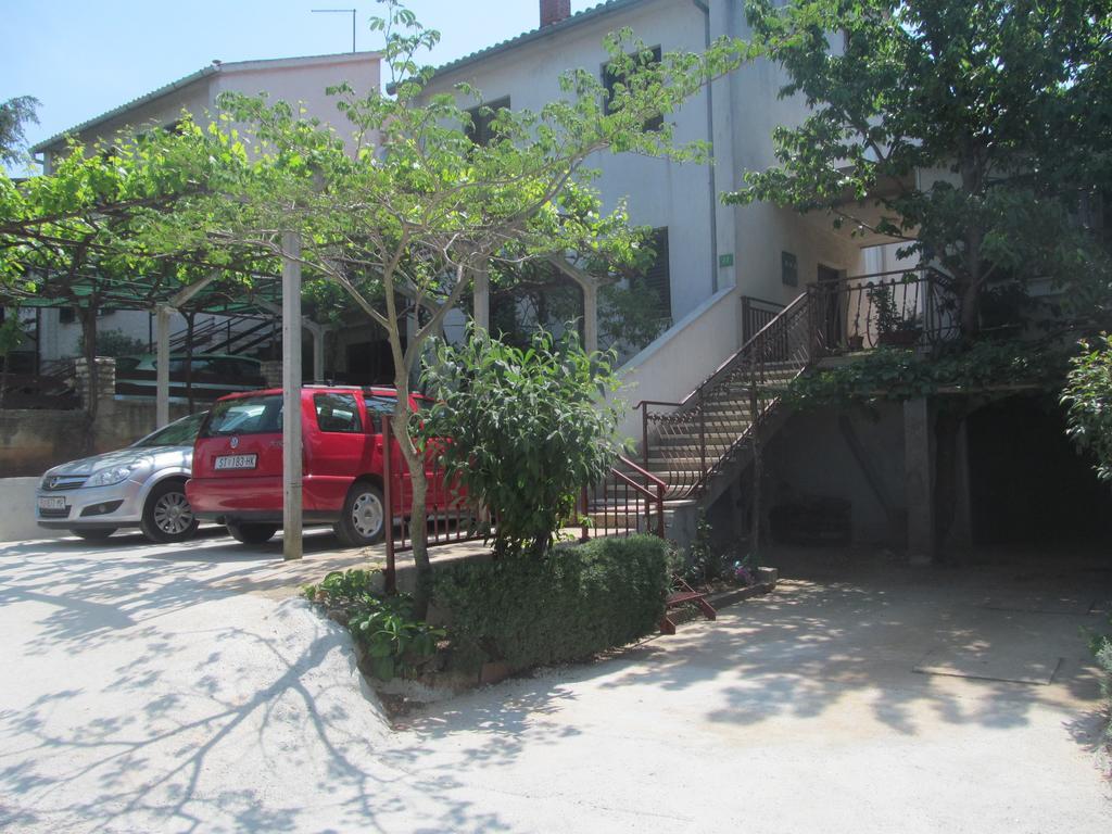 Apartment Artusi Πούλα Δωμάτιο φωτογραφία