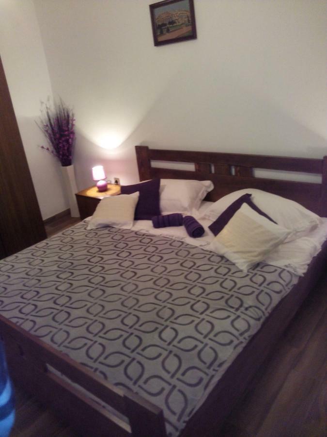 Apartment Artusi Πούλα Εξωτερικό φωτογραφία